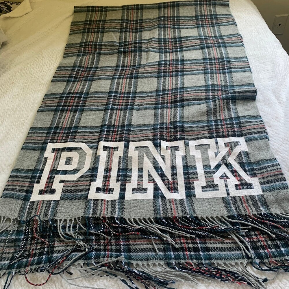PINK Victoria’s Secret Winter Blanket Scarf